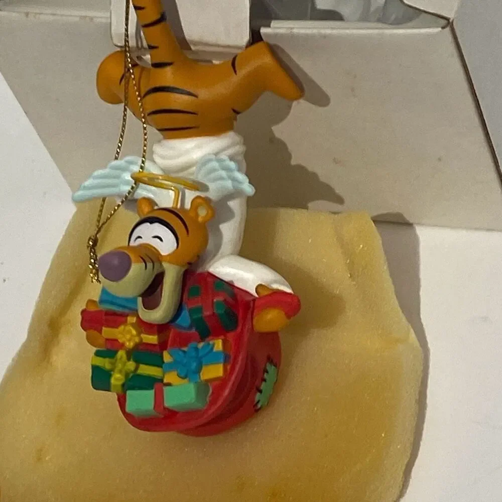 Disney Angel Tigger Gifts Winnie‎ The Pooh Holiday Collectible Hanging Ornament